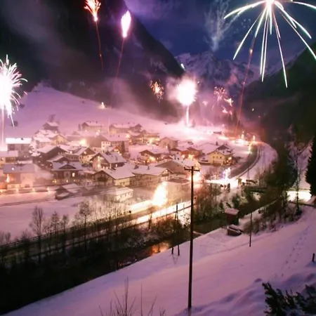 Apartment In Near Lifts