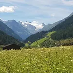 In Near Lifts * Kaltenbach